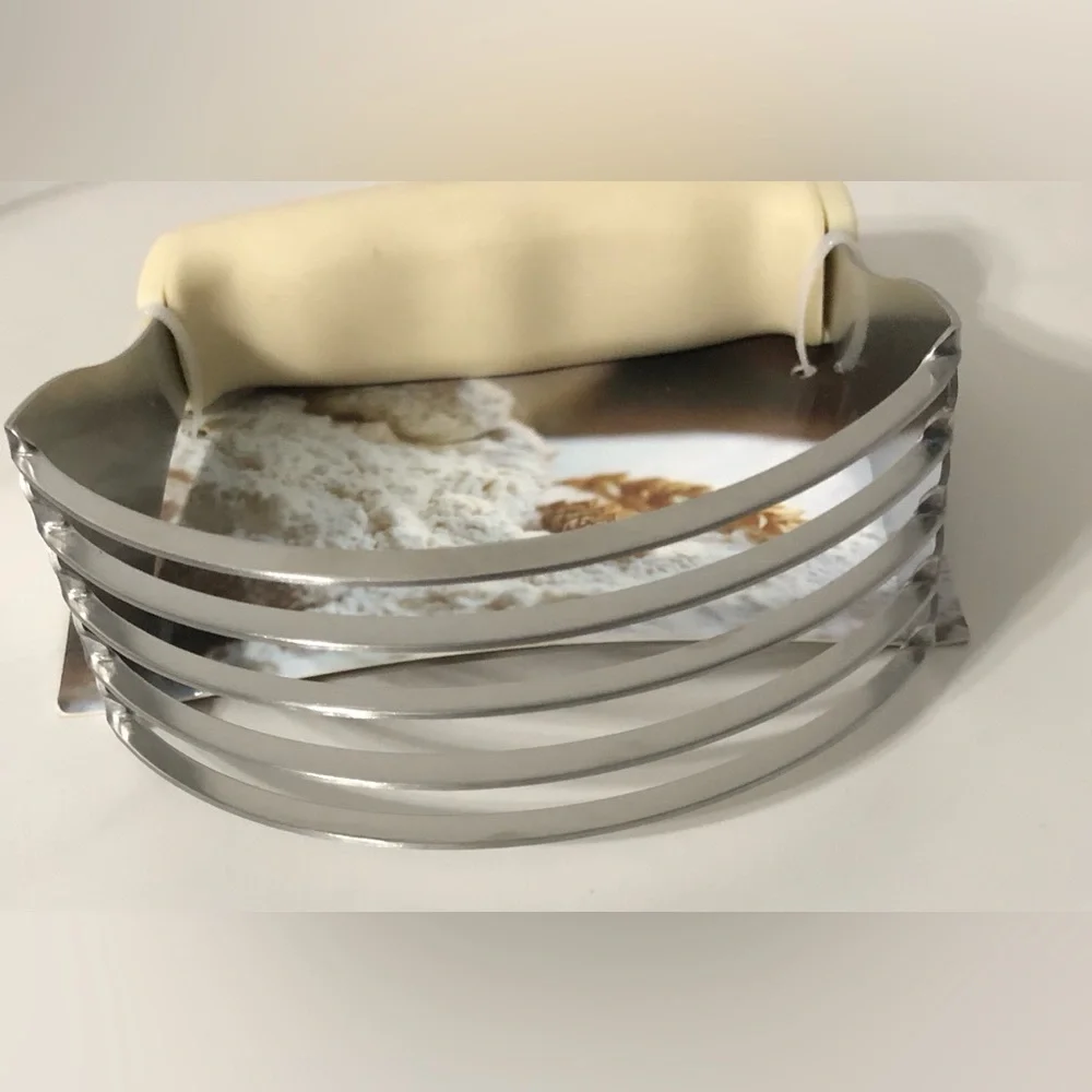 CWC Dough Blender with five heavy duty stainless steel blades with Cream Handle.